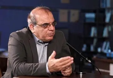 تذکر عباس عبدی به پزشکیان: وقت را تلف نکنید؛ فیلترینگ را رفع کنید