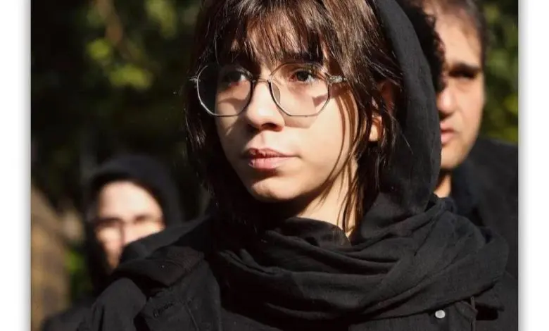 سوال منتقد سینما: چرا زبان مونا مهرجویی بند آمده؛ آیا از جایی تحت فشار است؟