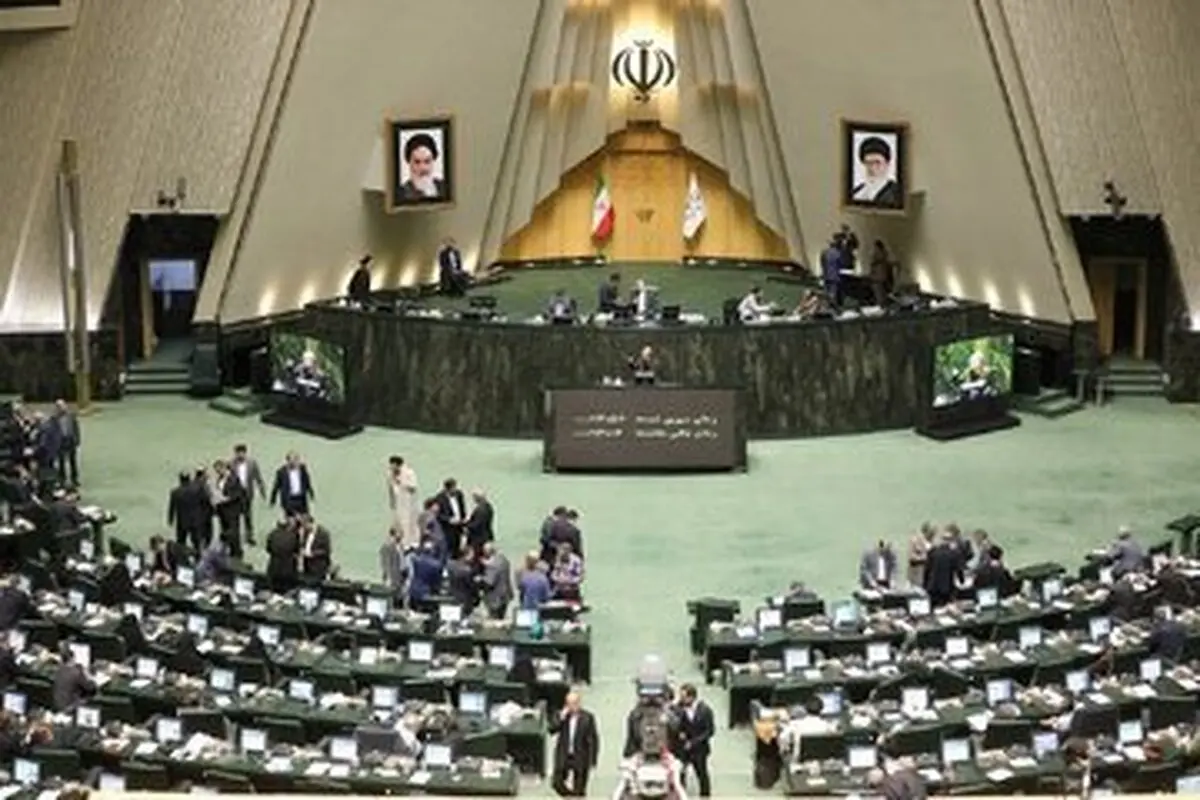 حمایت تمام قد مجلس از اقدام پزشکیان در برکناری شهرام دبیری؛‌ مردم خط قرمز رئیس‌جمهوری هستند