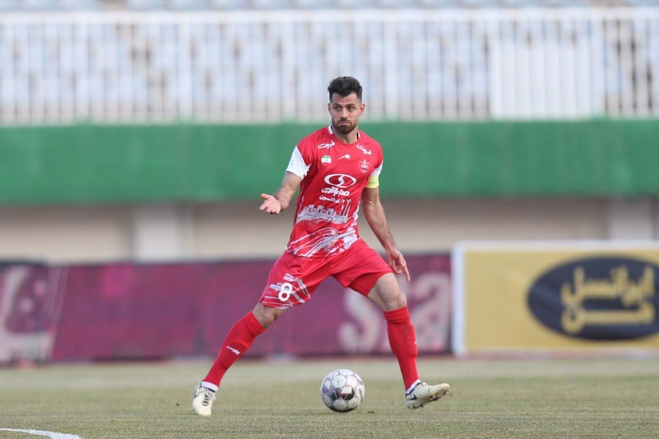 دلیل نیمکت‌نشینی ستاره پرسپولیس مقابل استقلال خوزستان