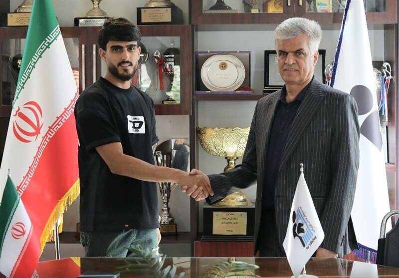با اعلام باشگاه پیکان؛ غندی‌پور رسماً به شباب الاهلی پیوست