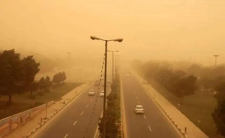 تنفس هوای آلوده در ۱۳ شهر خوزستان؛ اهواز در وضعیت بسیار ناسالم قرار گرفت