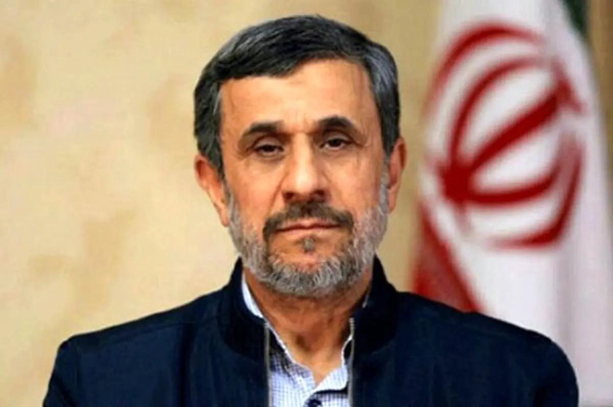 تازه ترین تصویر از محمود احمدی نژاد در اکران یک فیلم + عکس