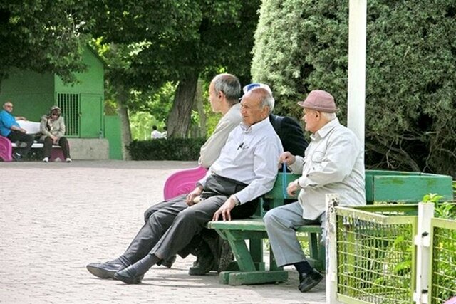 حقوق بازنشستگان از شهریور ماه دوباره افزایش می‌یابد؟